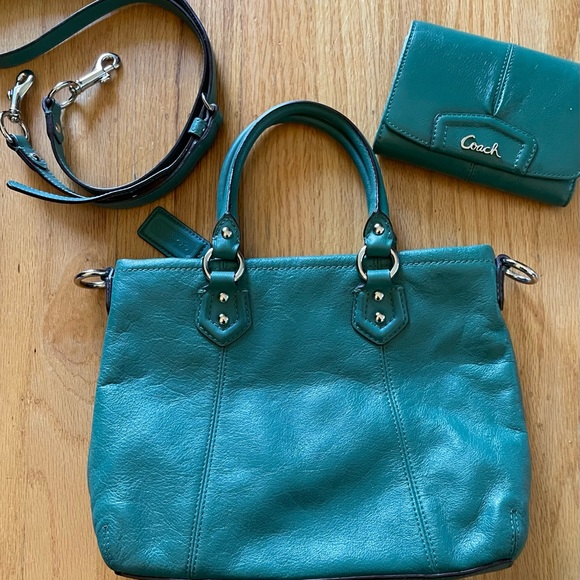 EUC Coach "Ashley" Mini Tote/Crossbody + Wallet - Picture 4 of 12